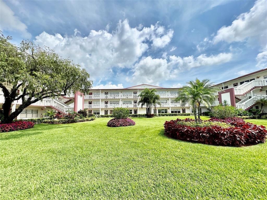 133 Fanshaw D 133, Boca Raton, FL 33434