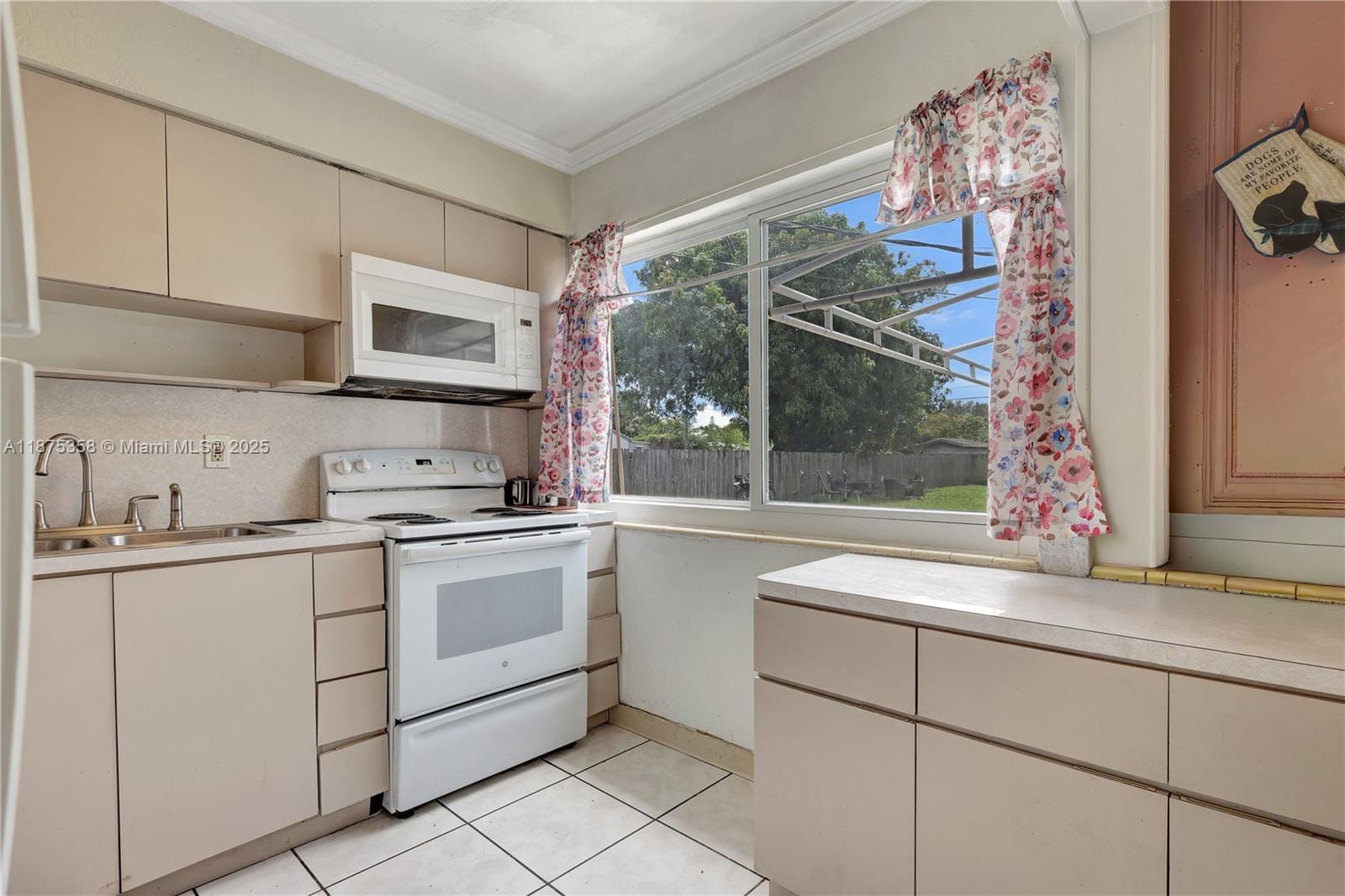 2834 Jackson Street — photo 12