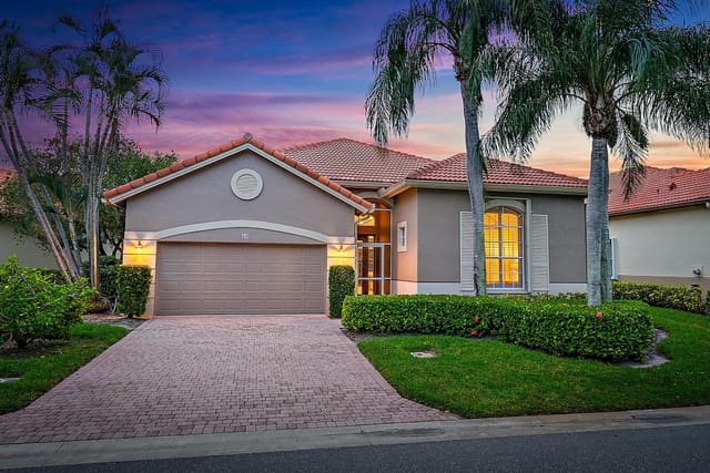 50 Monterey Pointe Drive, sold in Monterey Pointe, Palm Beach Gardens, FL