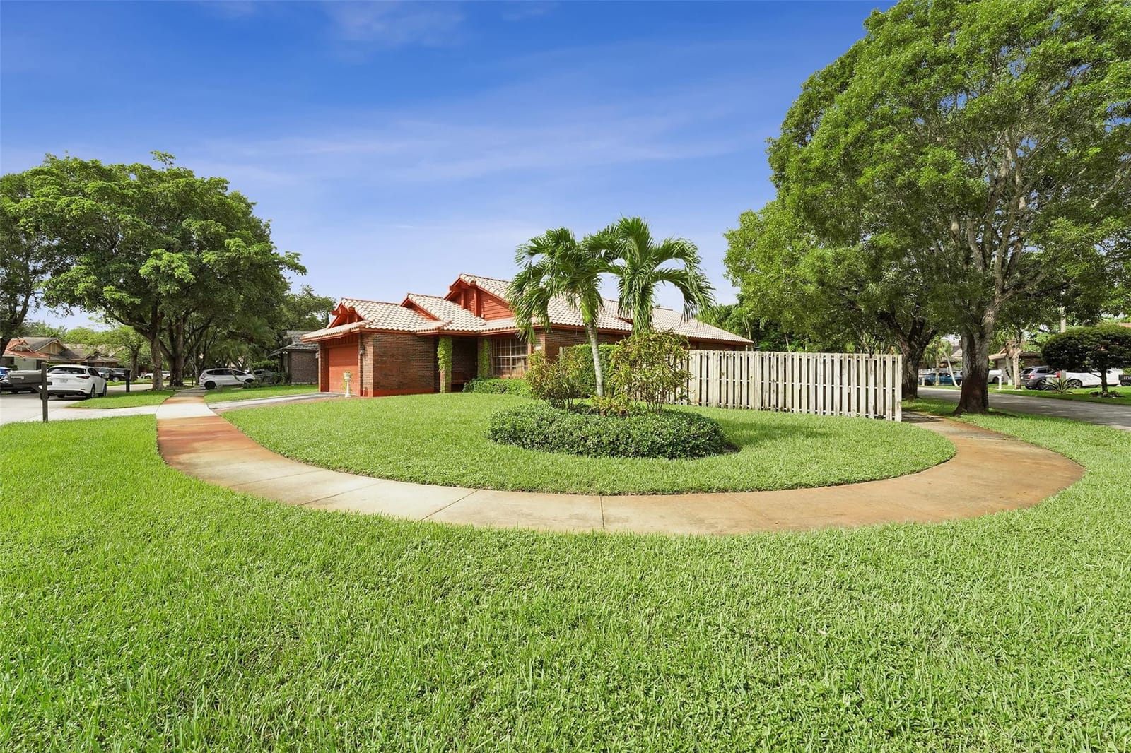 3440 E Point Drive — photo 3