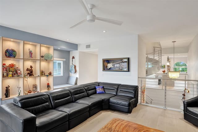 1774 Bay Drive 1774, Pompano Beach, FL 33062