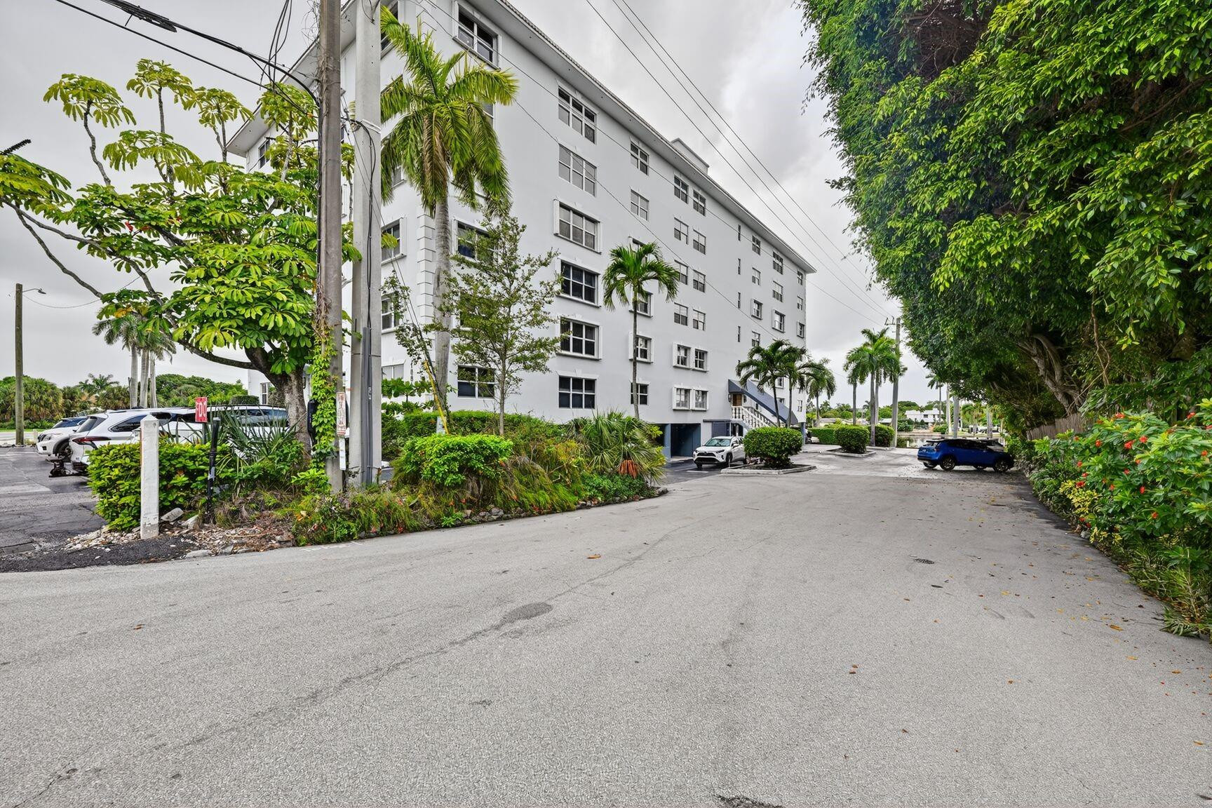 1881 Middle River Drive 301, Fort Lauderdale, FL 33305, Fort Lauderdale