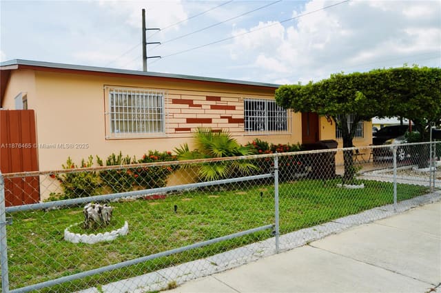 601 E 33rd Street, Hialeah, FL 33013