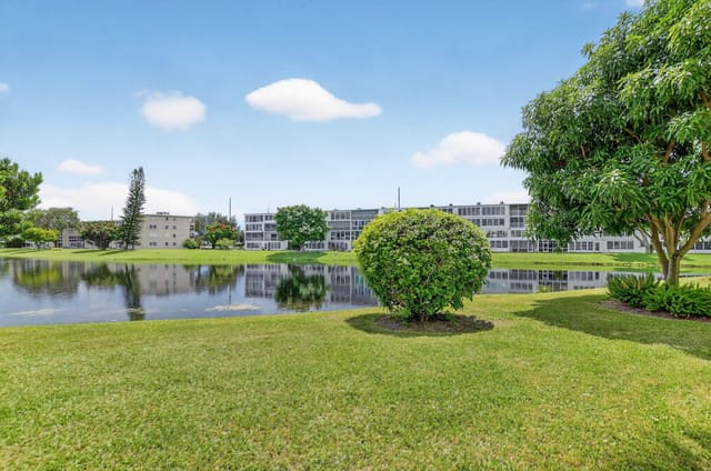 1018 Harwood C, sold in Harwood C Condo, Deerfield Beach, FL