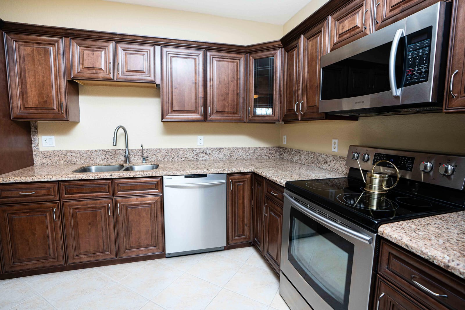 10520 SW Stephanie Way 2103 — photo 5