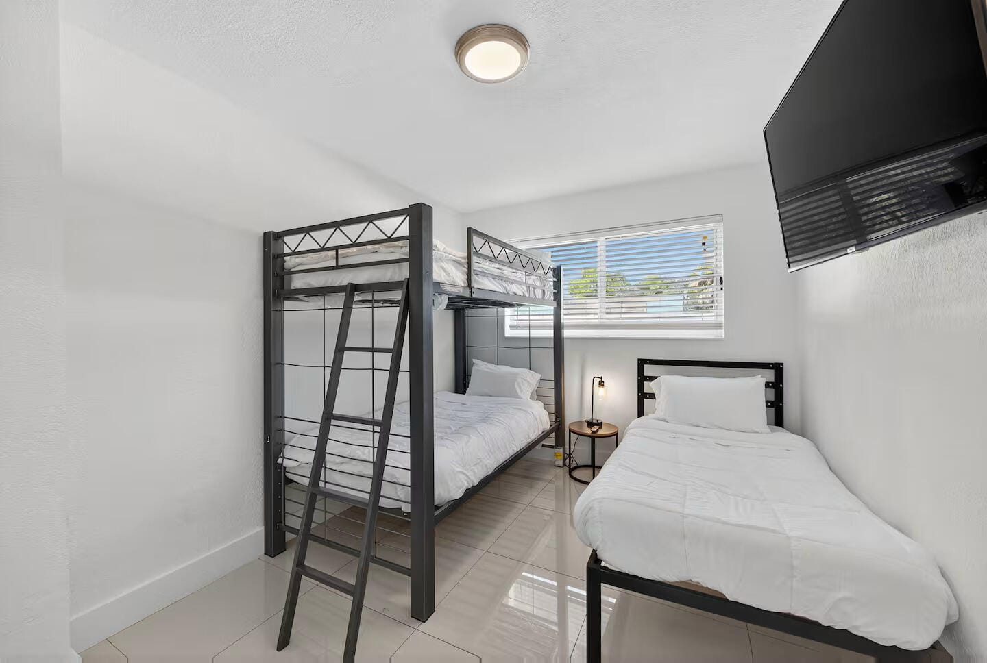 1700 NW 28 Avenue, Fort Lauderdale, FL 33311 photo 10