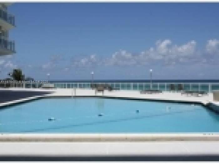 7135 Collins Avenue 1022, Miami Beach, FL 33141 photo 19