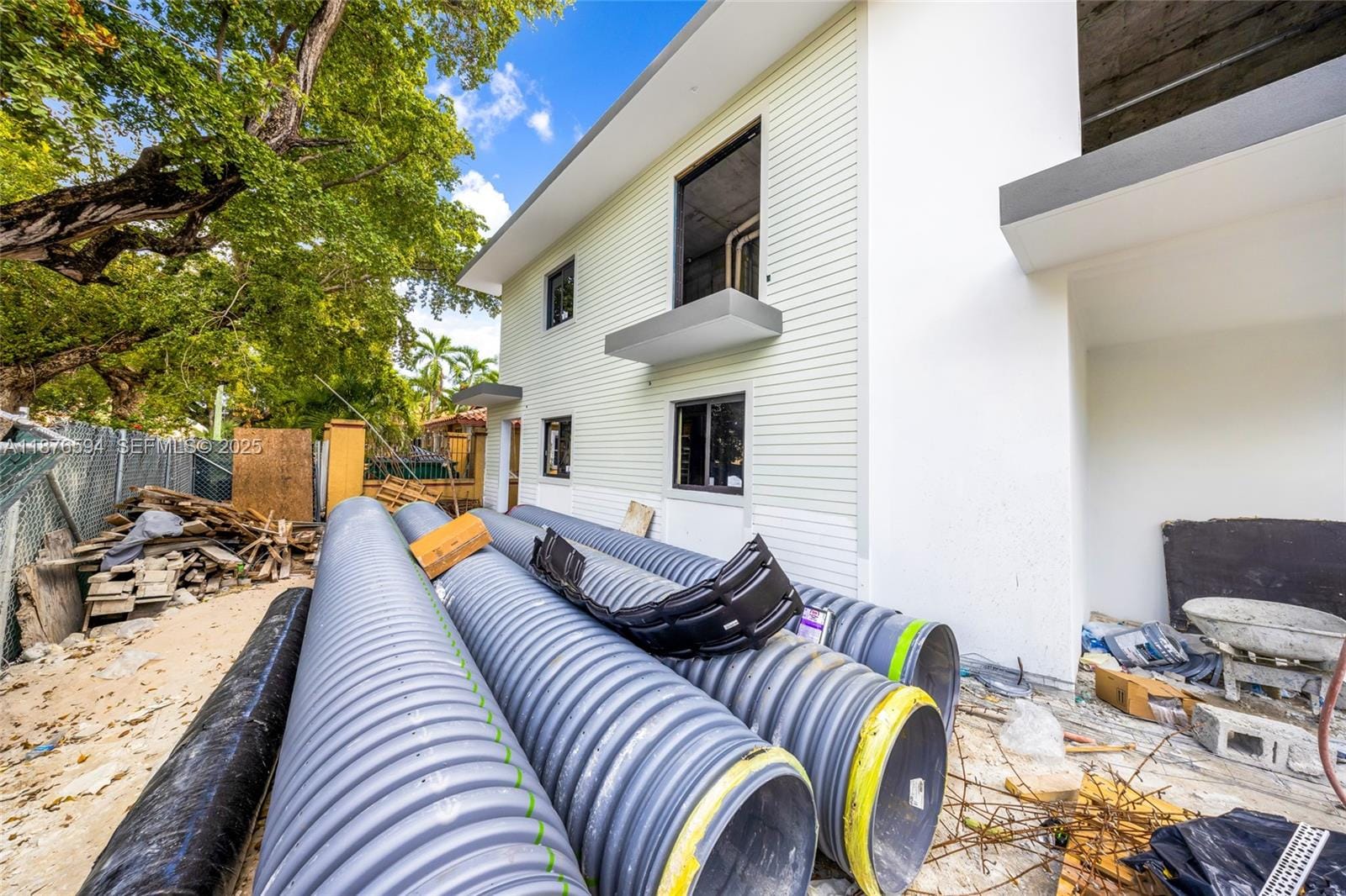 1254 SW 2nd Street, Miami, FL 33135 photo 3