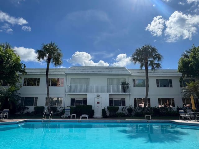 400 S Cypress Road 406, sold in Virginian Apartments, Pompano Beach, FL