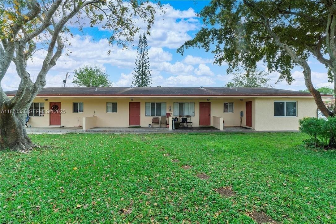 7381 NW 37th Street, Davie, FL 33024