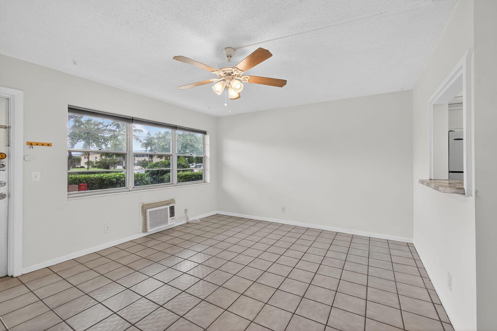 7 Dorchester A, West Palm Beach, FL 33417 photo 5