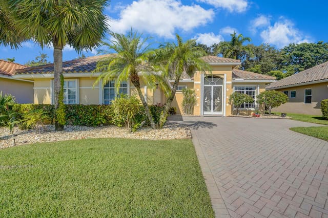 6602 Jog Palm Drive, sold in Jog Estates, Boynton Beach, FL