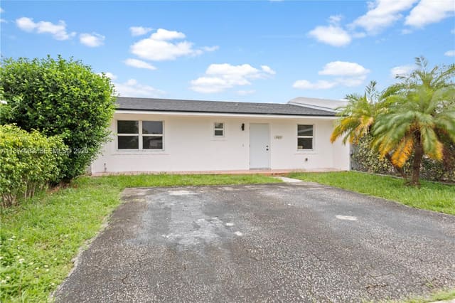 14857 SW 114th Court, sold in Richmond Townhouse, Miami, FL