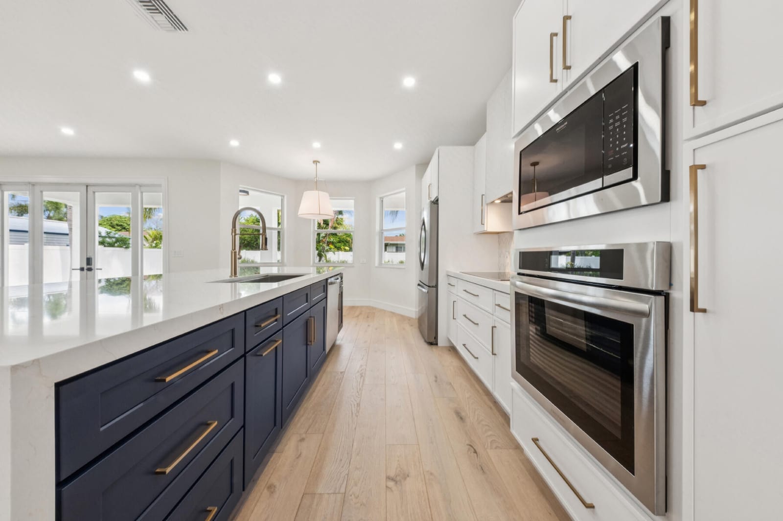 15 SW 9th Street — photo 8
