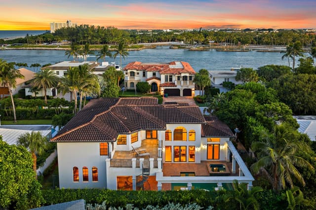 136 Lighthouse Drive, Jupiter Inlet Colony, FL 33469