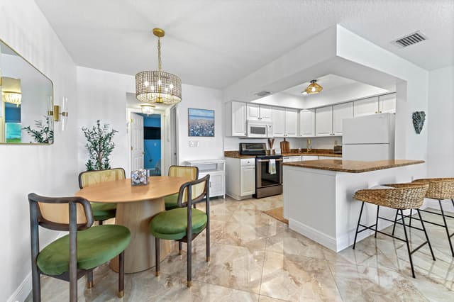 2600 S Kanner Highway F9, sold in De La Bahia Condo, Stuart, FL