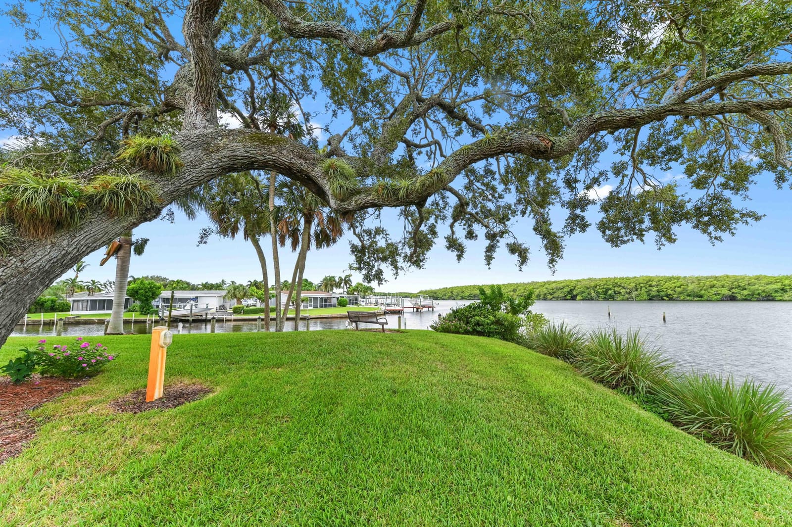 2600 S Kanner Highway F9, Stuart, FL 34994 photo 19