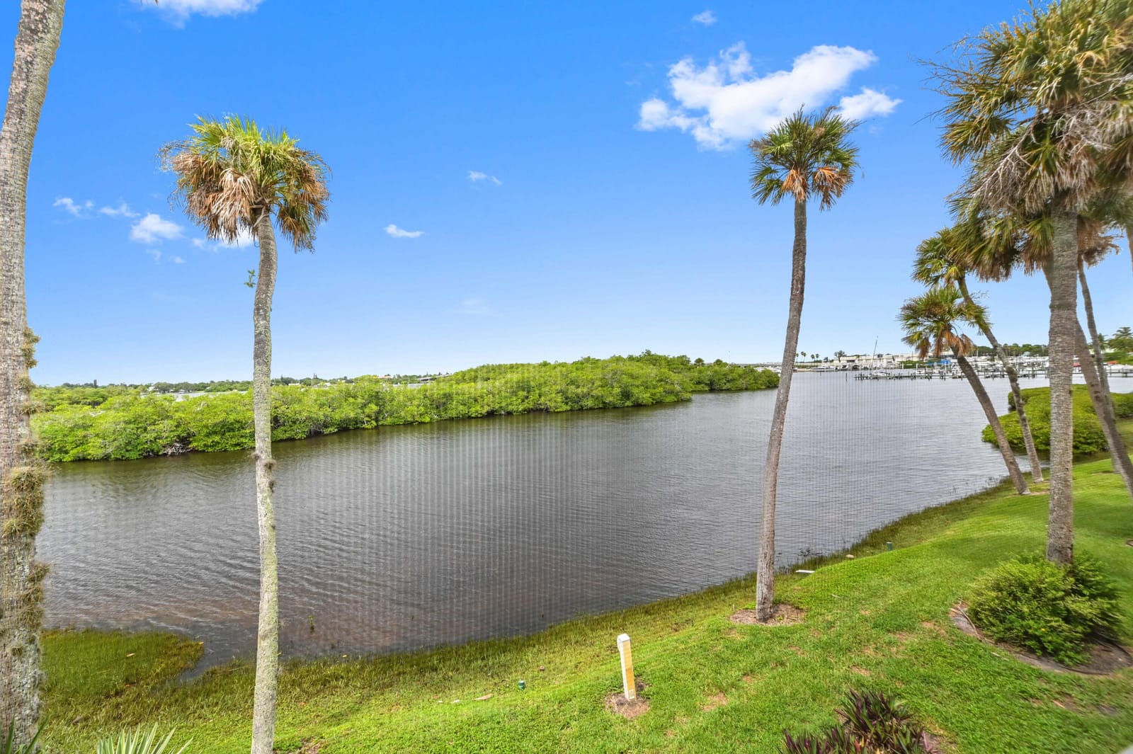 2600 S Kanner Highway F9, Stuart, FL 34994 photo 22
