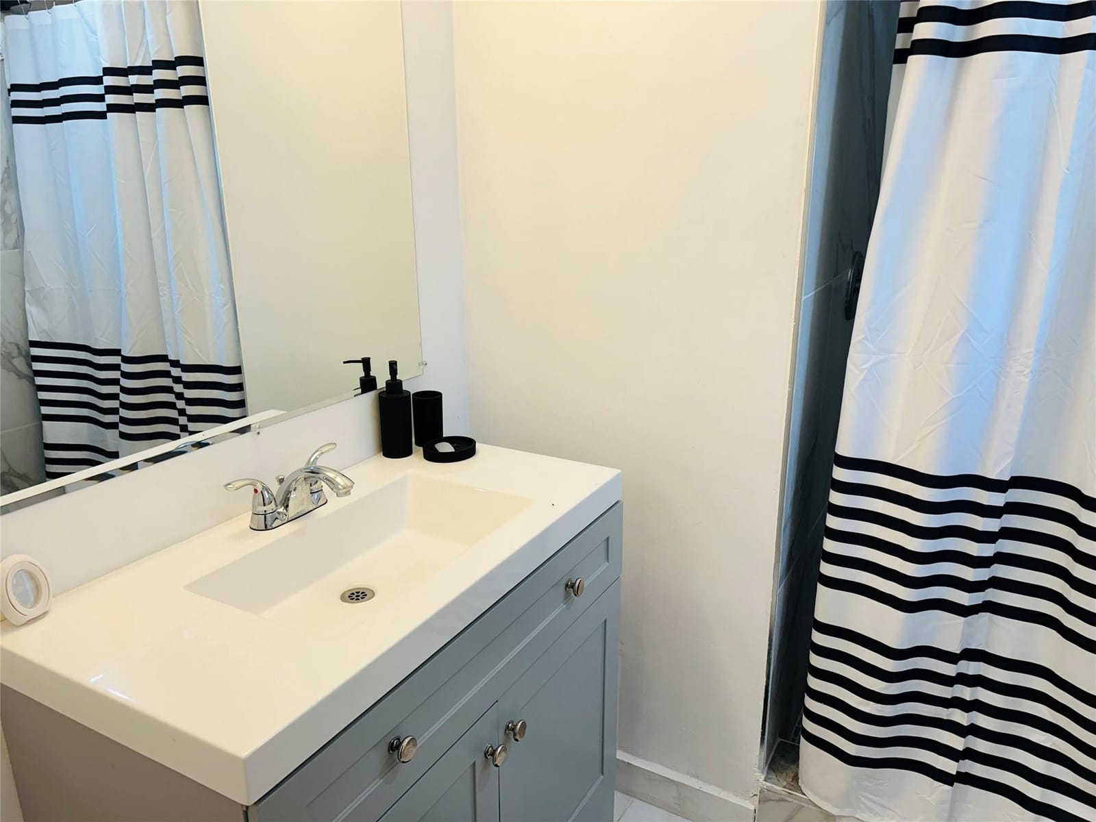 2871 E Sunrise Lakes Drive 101 — photo 8