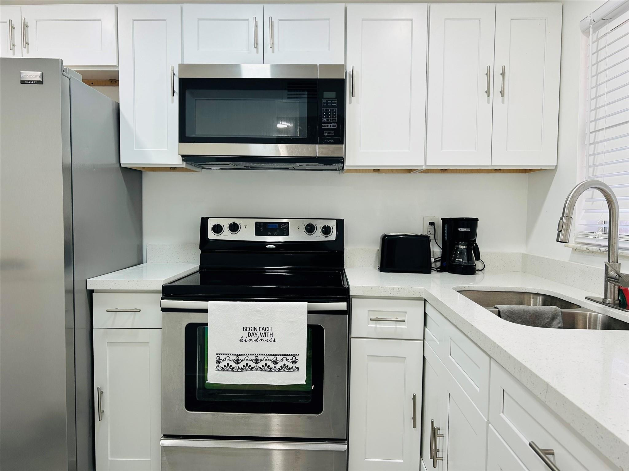2871 E Sunrise Lakes Drive 101, Sunrise, FL 33322, Sunrise