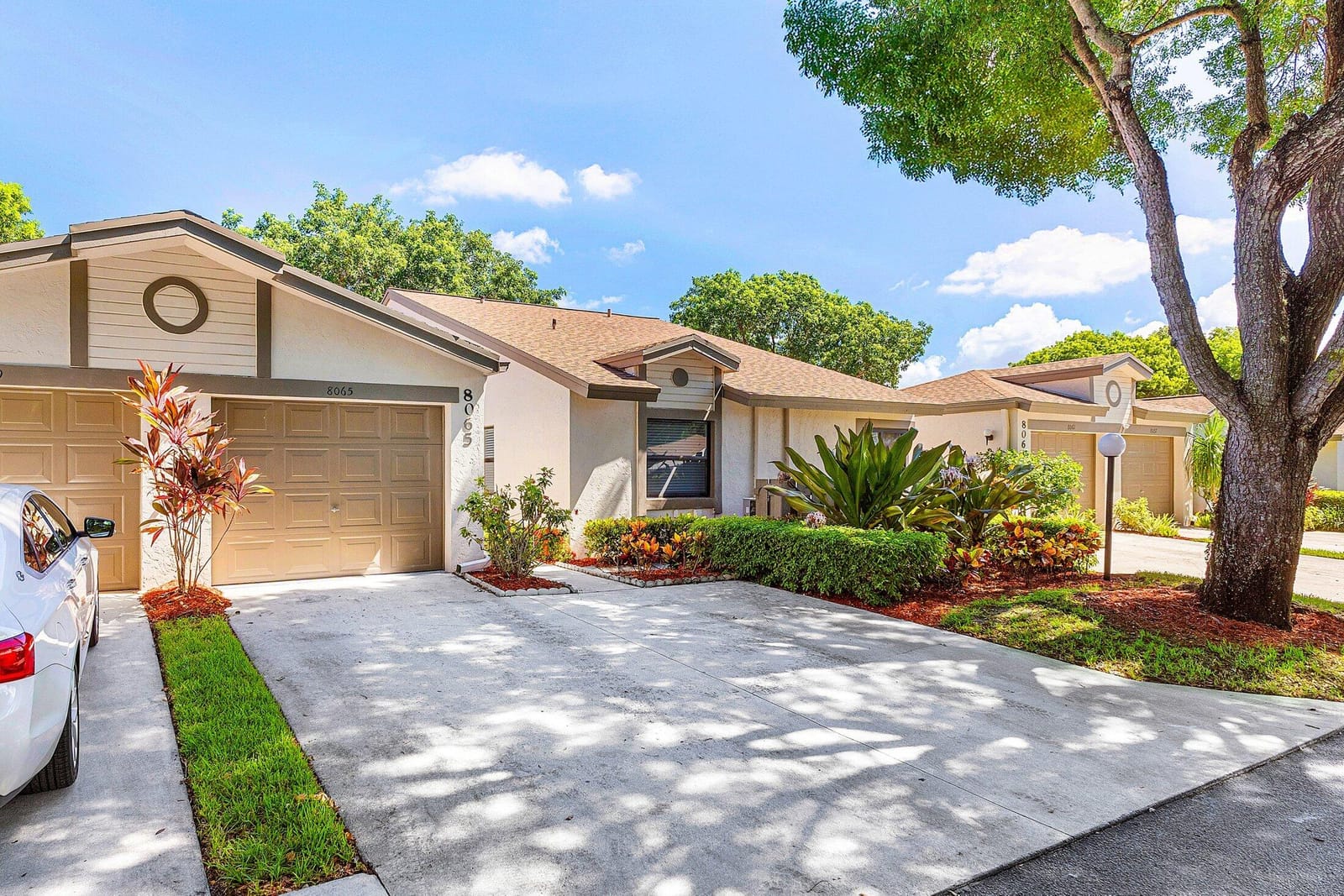 8065 Whispering Palm Drive, Boca Raton, FL 33496 photo 2