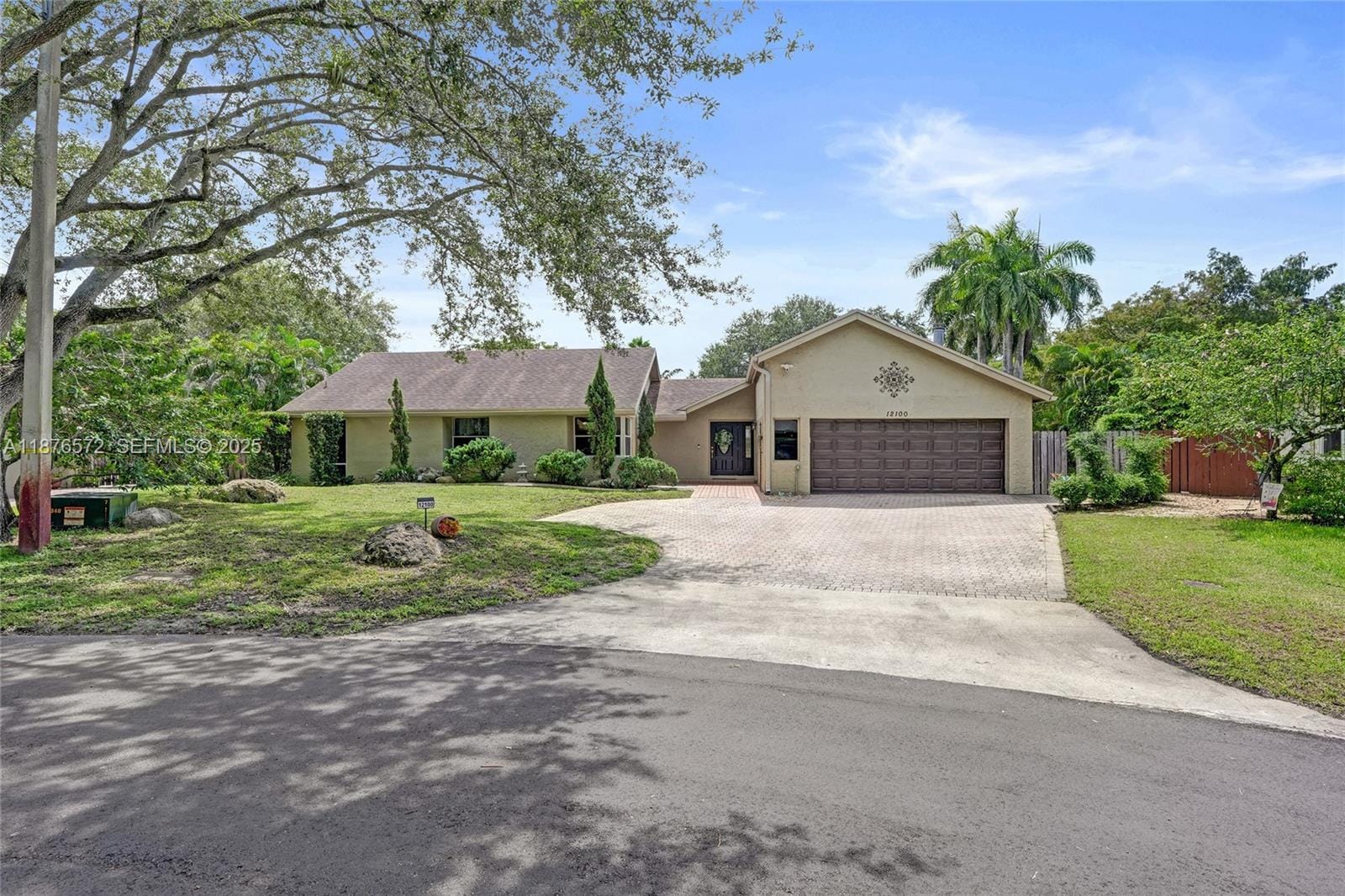 12100 Park Drive — photo 2