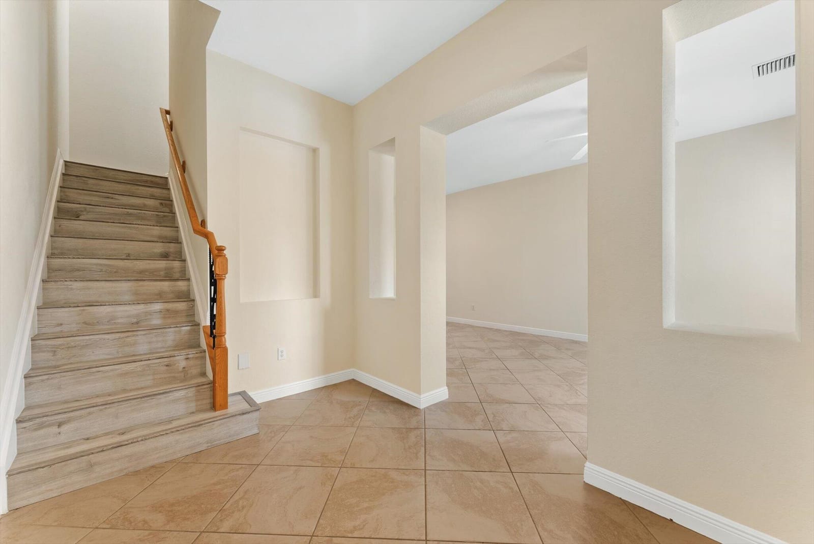 806 NW 83rd Lane — photo 3