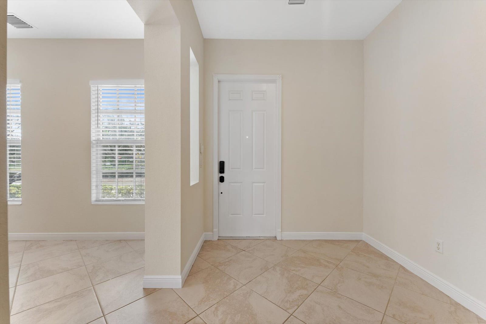 806 NW 83rd Lane — photo 4