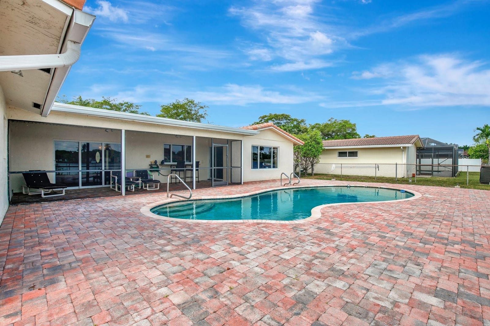 7101 SW 18th Street — photo 5