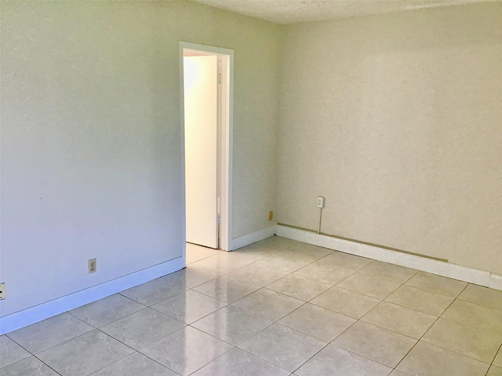 135 Fanshaw D 135, Boca Raton, FL 33434 photo 14