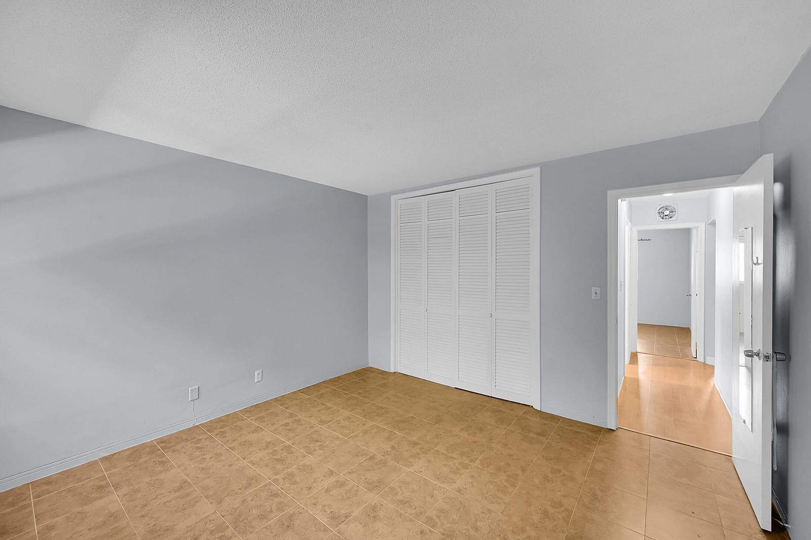 2115 NE 42nd Court 110n, Lighthouse Point, FL 33064 photo 15