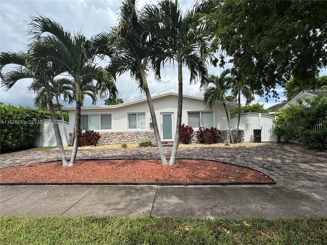6411 SW 22nd Street, West Miami, FL 33155