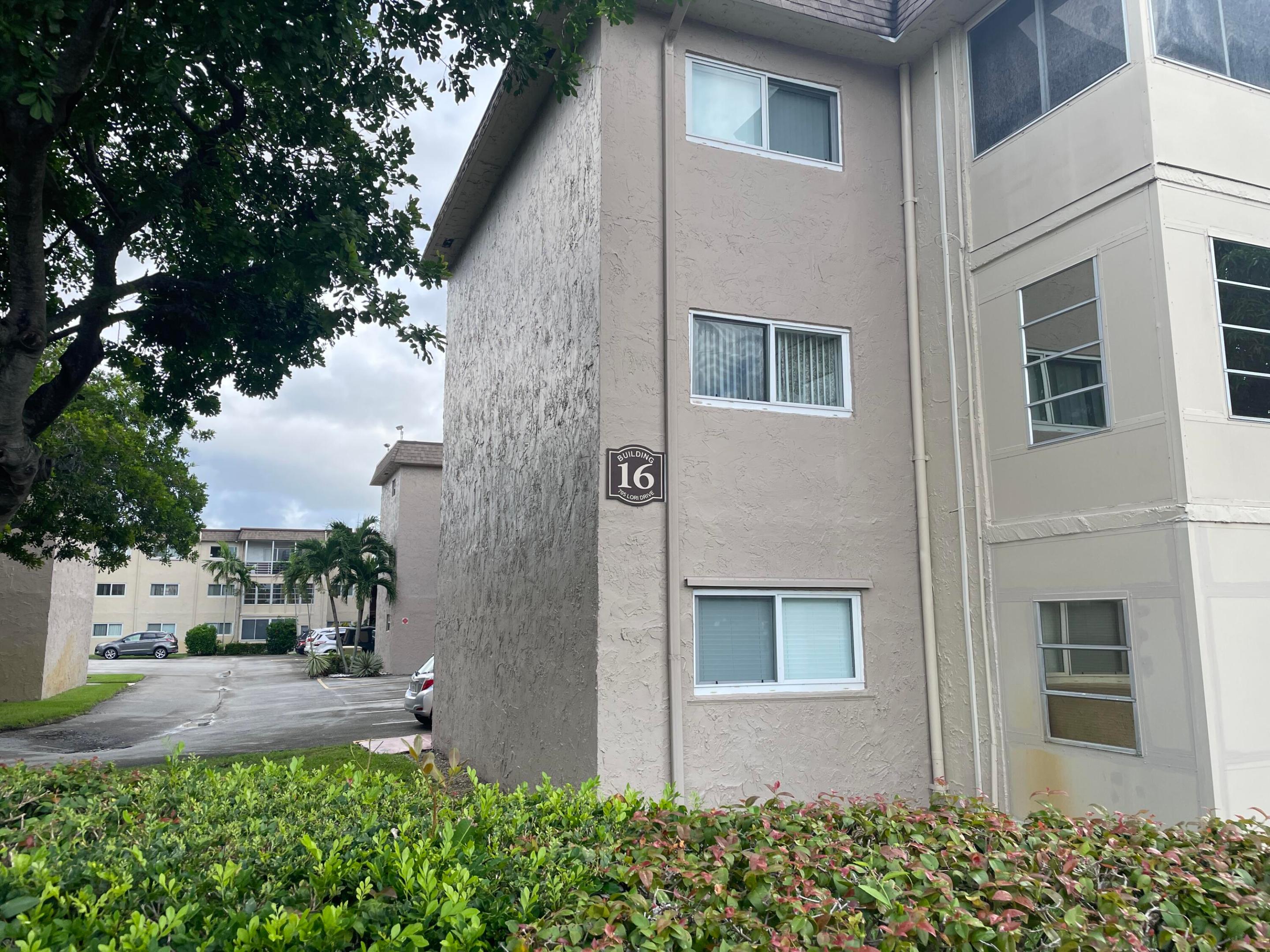 705 Lori Drive 206, Palm Springs, FL 33461, Palm Springs