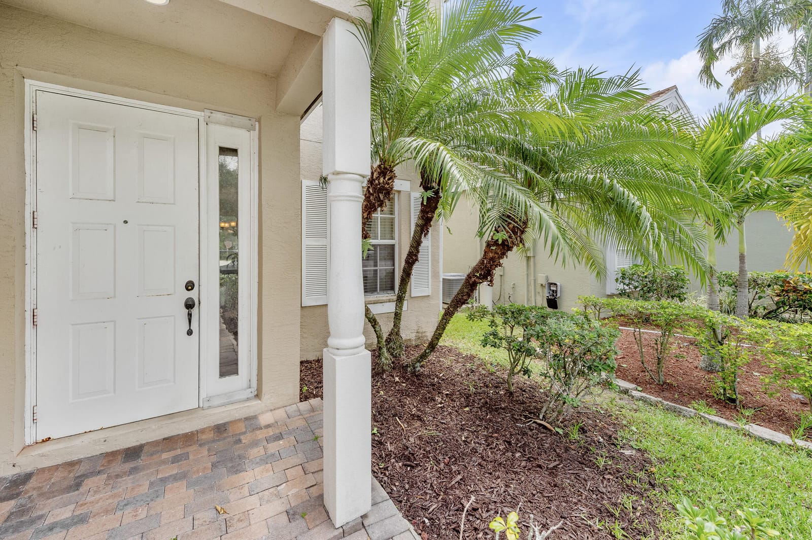 168 Canterbury Place, Royal Palm Beach, FL 33414 photo 3