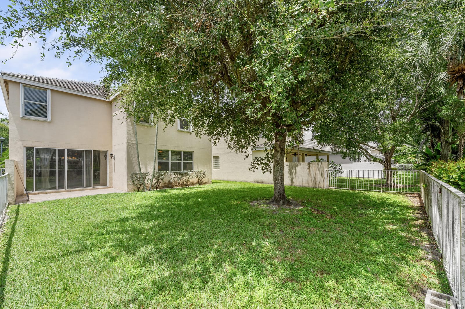 168 Canterbury Place, Royal Palm Beach, FL 33414 photo 6