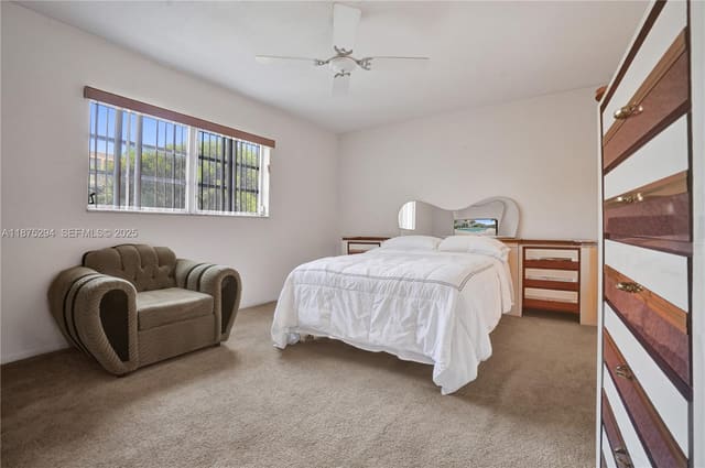 218 NE 12th Avenue 302, Hallandale Beach, FL 33009