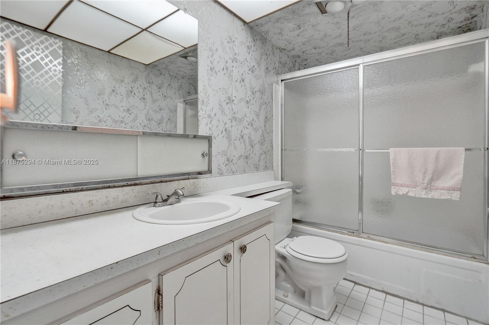 218 NE 12th Avenue 302, Hallandale Beach, FL 33009 photo 10