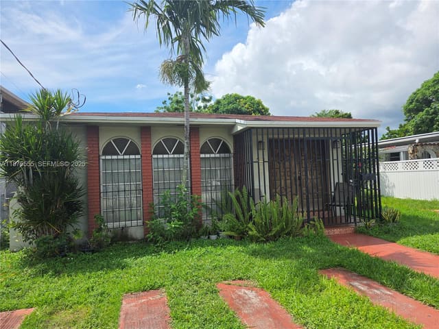 2916-2918 SW 3rd Street, sold in Central Park, Miami, FL