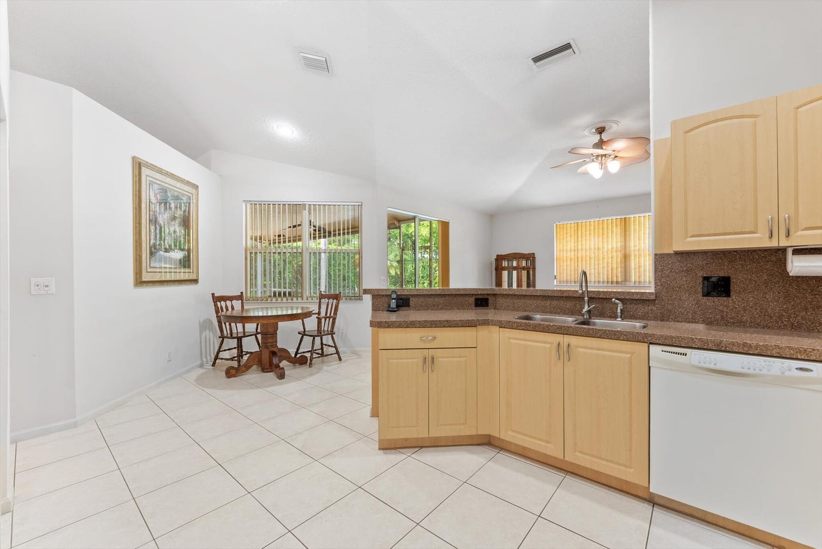 6315 NW 43rd Terrace — photo 9