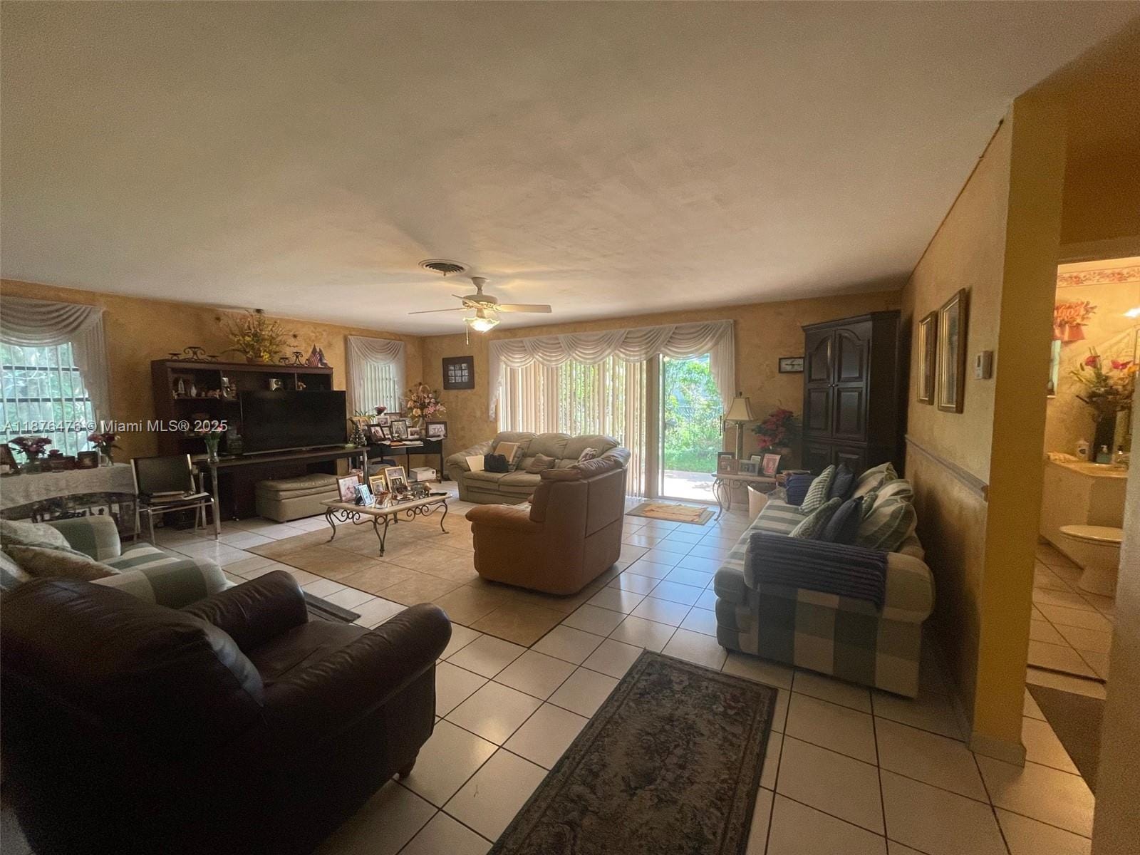 15741 SW 99th Avenue, Miami, FL 33157 photo 5