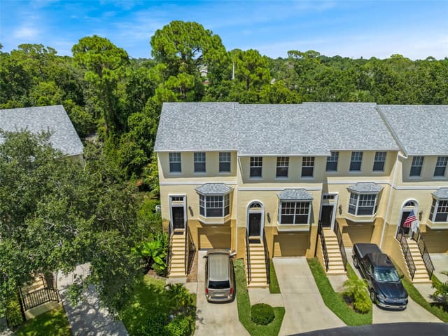 1690 42nd Square 101, sold in Carolina Trace, Vero Beach, FL