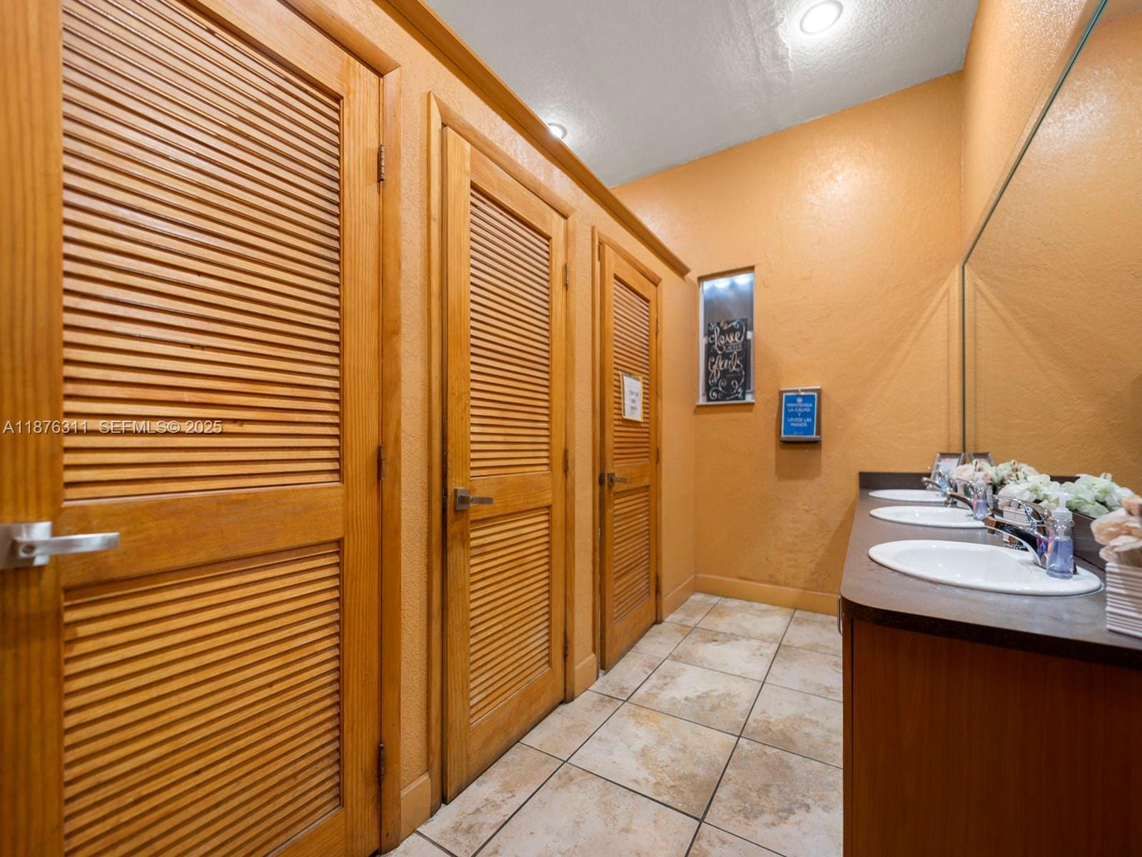 3001 NW 22nd Avenue, Miami, FL 33142 photo 14