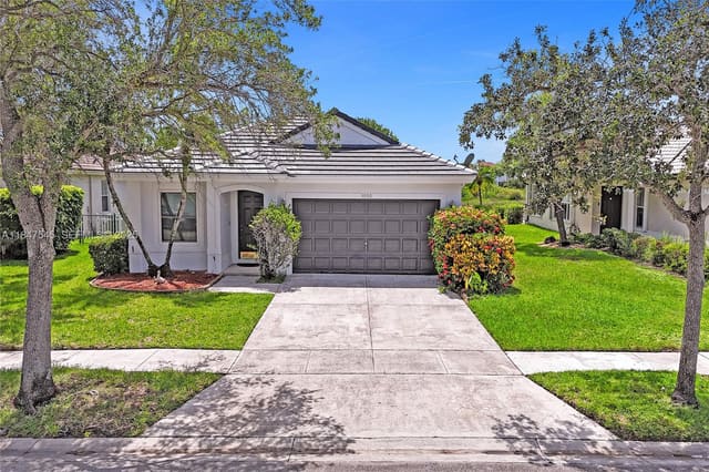 1050 SW 164th Avenue, Pembroke Pines, FL 33027