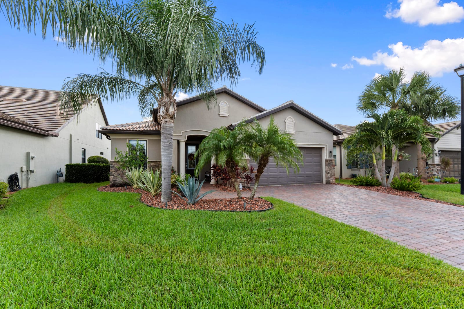 336 SE Courances Drive, Port St. Lucie, FL 34984 photo 3