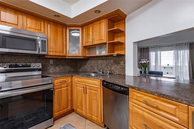 1750 NE 191st Street 708-2, sold in Jade Winds Group-Daisy Ga, Miami, FL