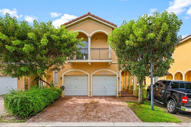 16620 SW 70th Street, sold in Sunset Lake Townhomes, Miami, FL