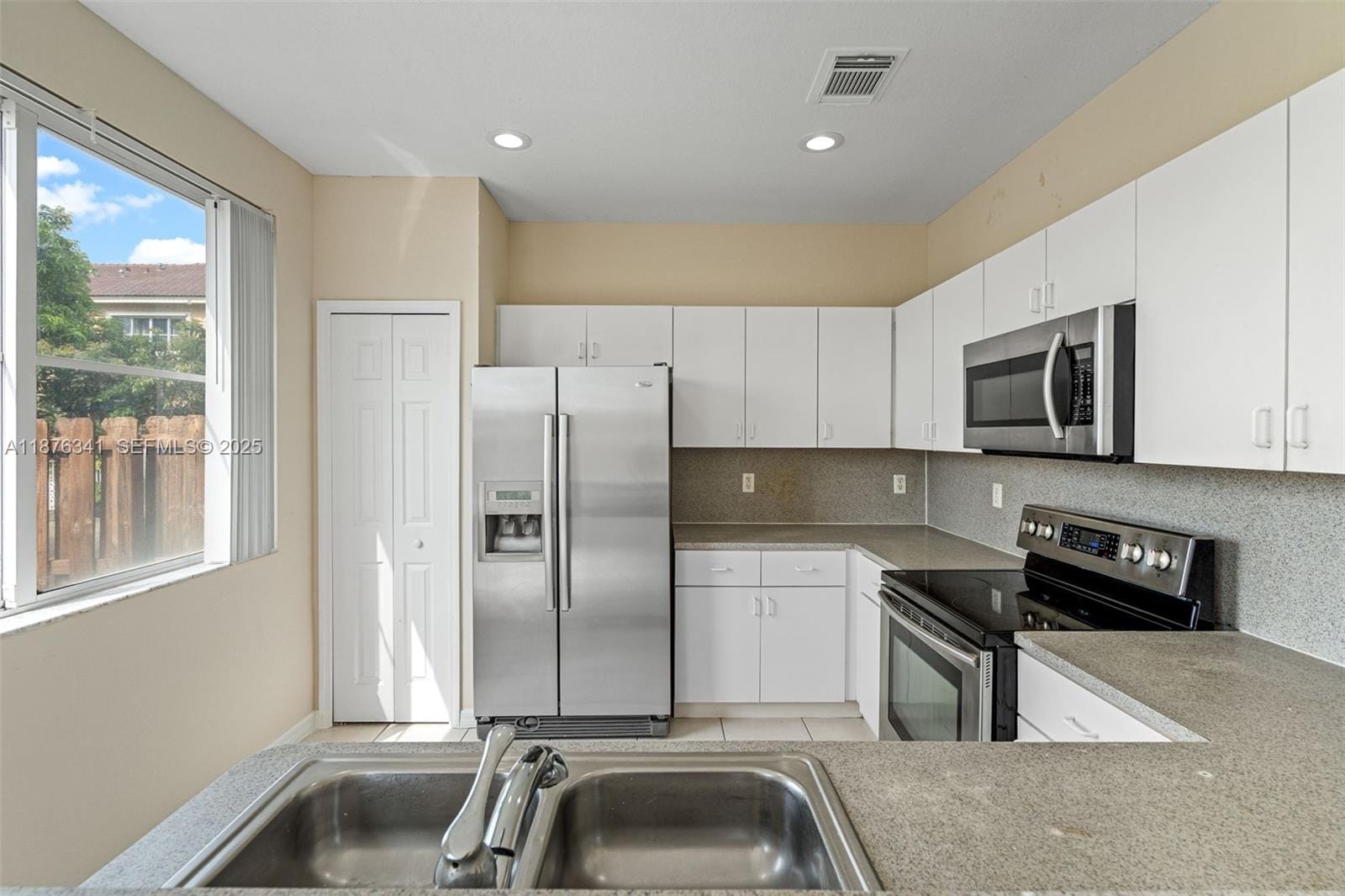16620 SW 70th Street, Miami, FL 33193 photo 6
