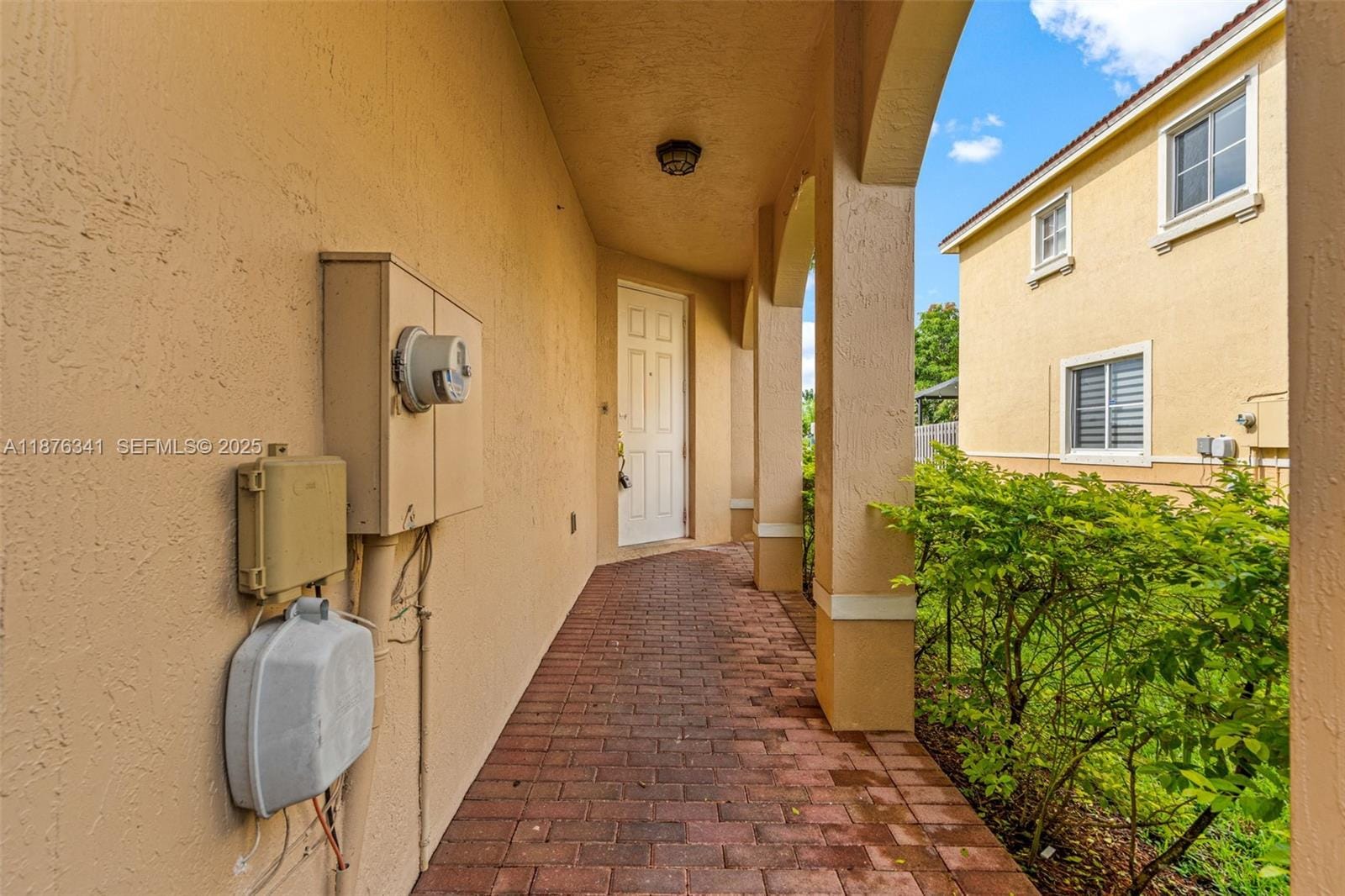 16620 SW 70th Street, Miami, FL 33193