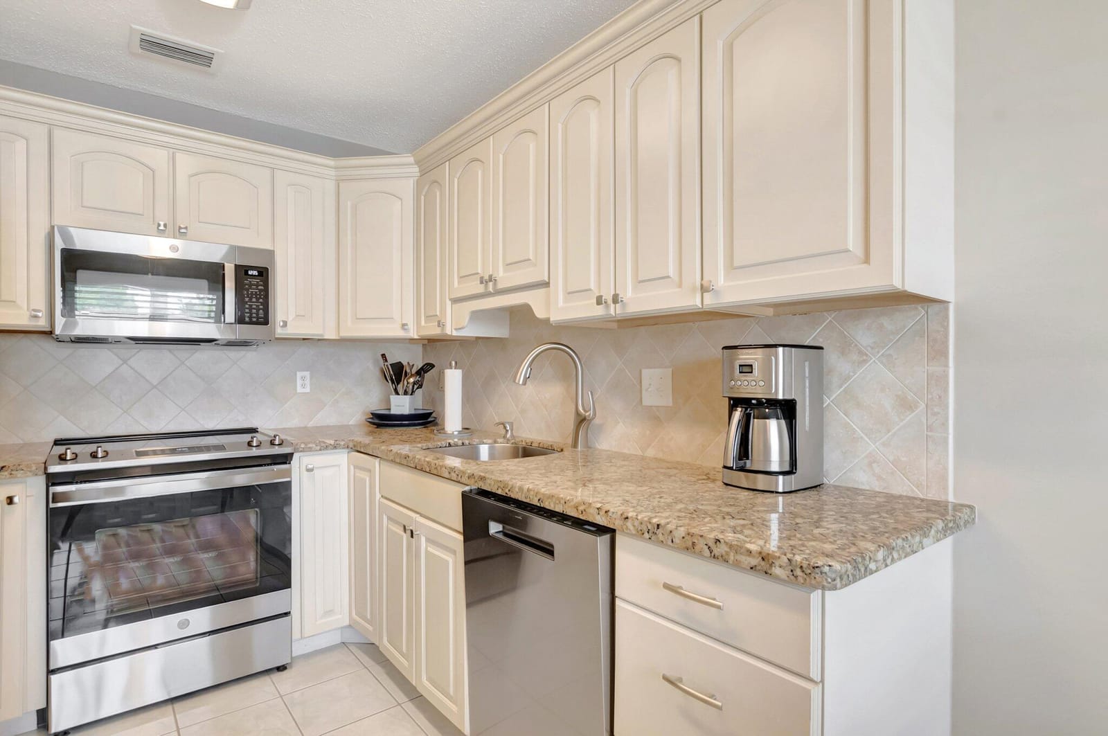 20909 Sedgewick Drive, Boca Raton, FL 33433 photo 10