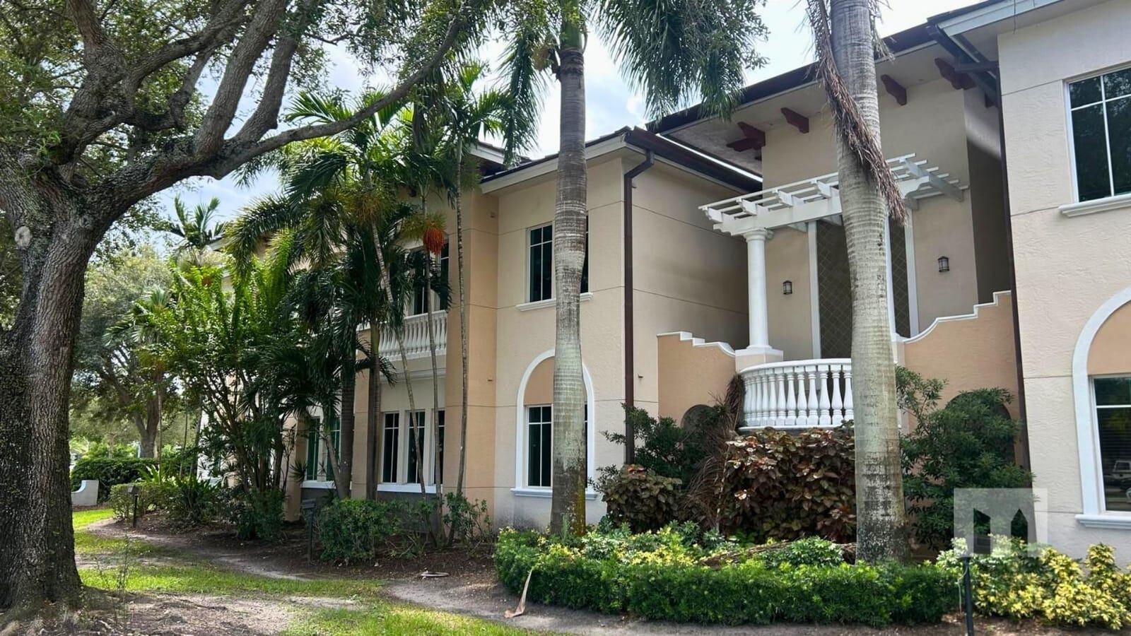 160 Congress Park Drive 111 — photo 3